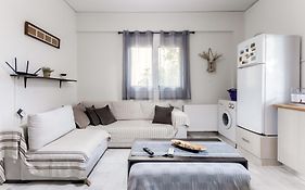 George Central Apartment